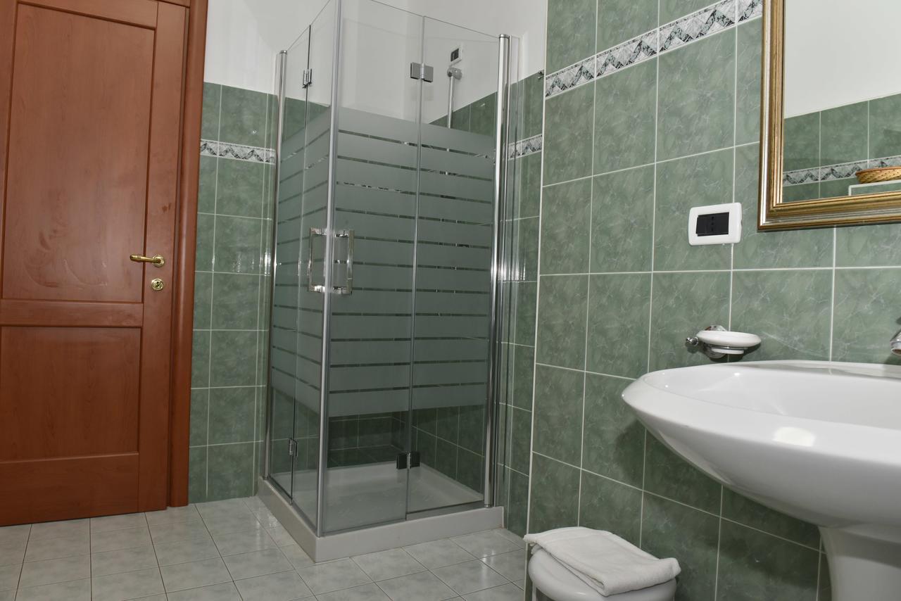 Residence Panoramik Acri Екстер'єр фото